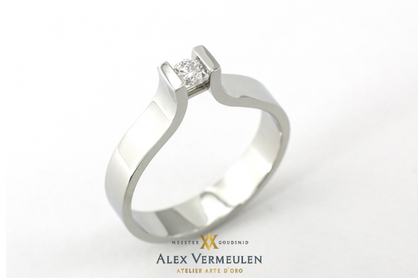 03-16-witgoud-19-karaats-tulpring-uwsieraad-nijmegen