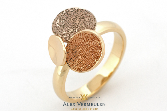 gedenkring-met-vingerprint--alex-vermeulen-meestergoudsmid-nijmegen